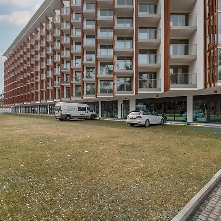 Premium Pinea アパート *